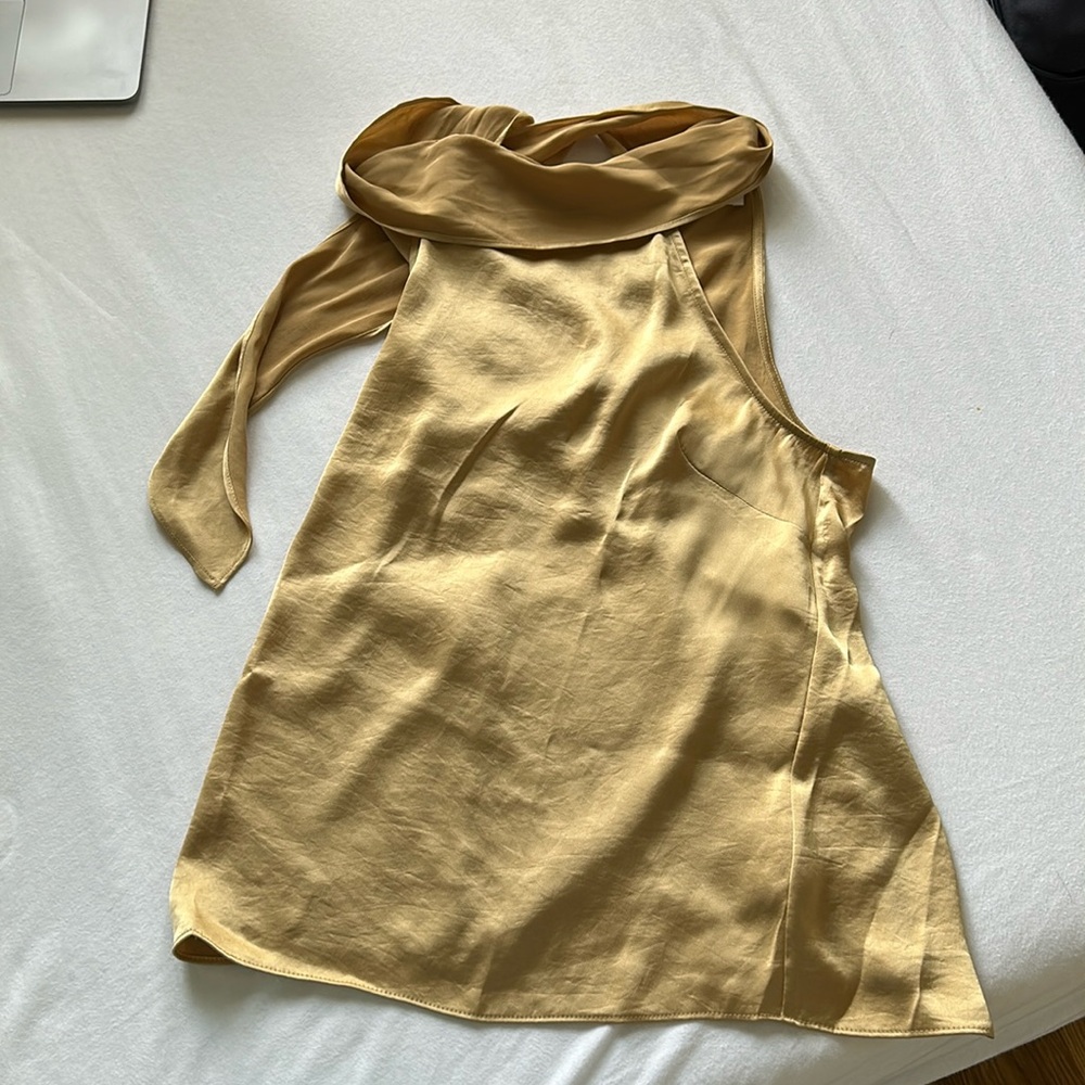 Aritzia Wilfred Runaway Blouse